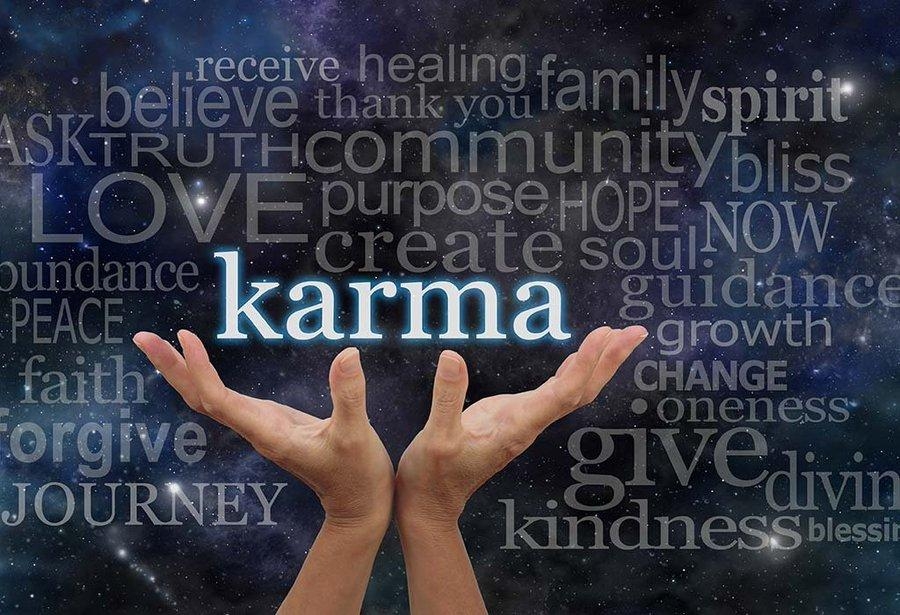 ALDATMAK KÖTÜ KARMA YARATIR MI?